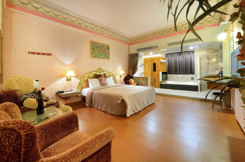 Holland Village Motel Tainan Extérieur photo