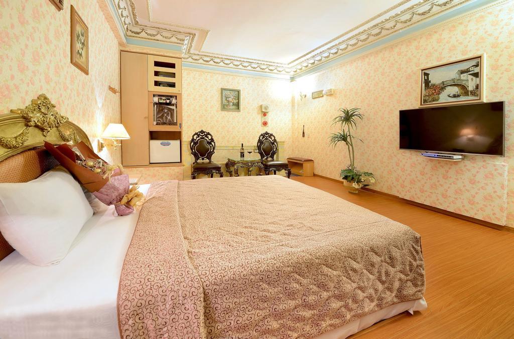 Holland Village Motel Tainan Extérieur photo