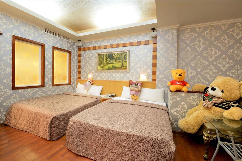 Holland Village Motel Tainan Extérieur photo